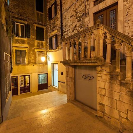 Vicencin Place Downtown Studio Apartments Σίμπενικ Εξωτερικό φωτογραφία