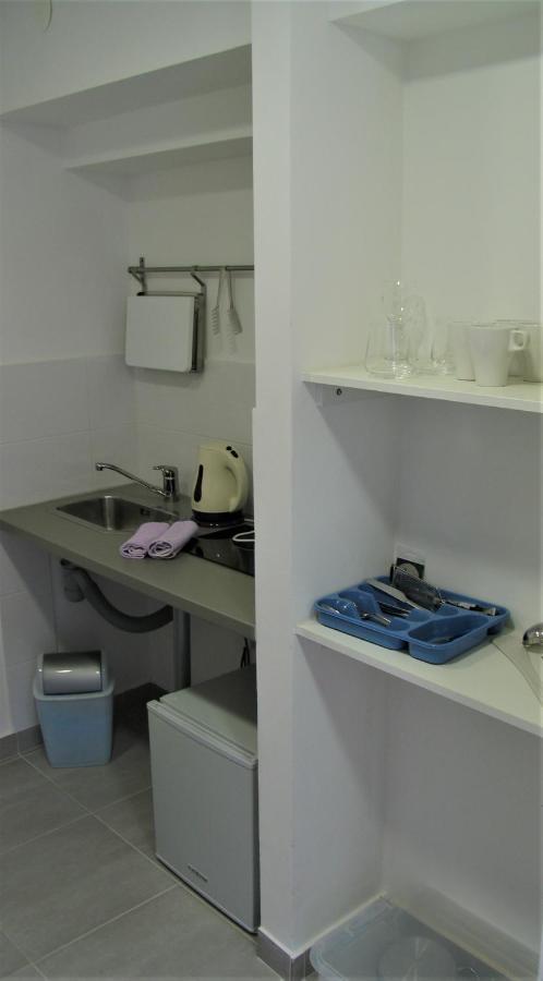 Vicencin Place Downtown Studio Apartments Σίμπενικ Εξωτερικό φωτογραφία